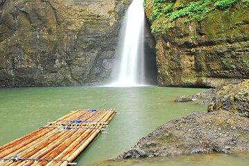 Pagsanjan Falls Adventure with Lunch and Rapids Experience