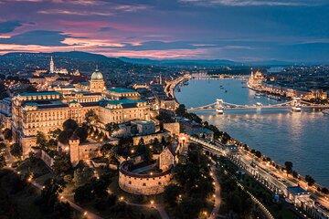 Budapest Boat tour in the Night (1-hour long)