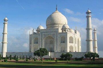 Overnight Taj Mahal Tour From Delhi