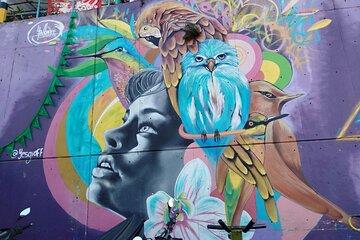 Comuna 13 Tour:Cable Car, Graffiti, Food, Beer & Neon Room,Views