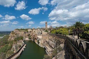 Private Chittorgarh Day Trip from Udaipur with Optional Guide