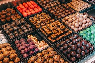 Bern: Chocolate Tasting and Walking Tour with a Local