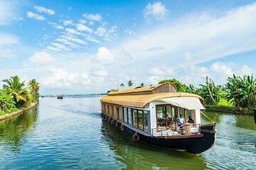 8 Days Private Tour in God's Own Country in Kerala