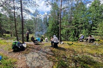 Urban Nature Walk Experience in Helsinki Central Park