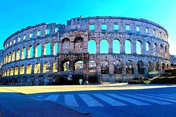 Explore layers of Pula's History in German or English