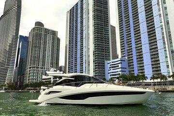 Miami Yacht Rental 4 Hours with Captain and Crew