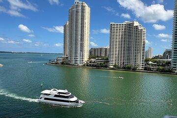 Miami Skyline & Millionaire Homes Cruise Bayfront Park