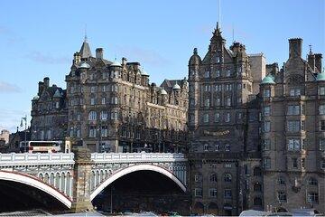 Guided Walking Tour in Edinburgh Old Town