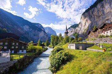Interlaken to Lauterbrunnen E bike Tour Valley of 72 Waterfalls