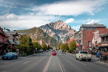 Exclusive Private Guided Tour of Banff and Yoho National Park