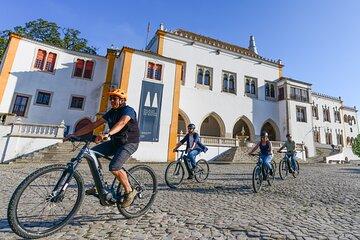Lisbon: Sintra Magical e-Bike Tour + Lunch & Pena Palace
