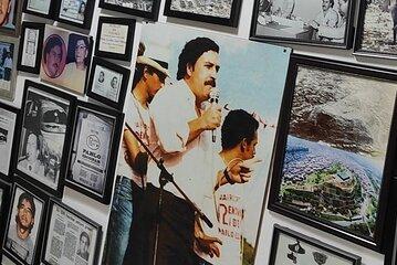 Pablo Escobar Private Tour in Medellin with All Inclusive Guide