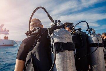 Hurghada : Diving & Snorkeling Cruise Tour w Lunch & Drinks