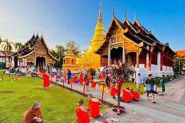 Chiangmai Temple And City Walking Tour with ex monk Part 1