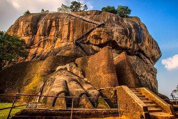 Kandy to Sigiriya and Dambulla Safari Day Tour