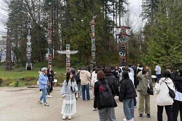 Stanley Park VIP Car Tour – More Comfort, More Sights, Less Cost