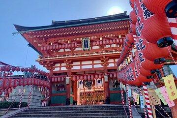 Hidden Secrets of Fushimi Inari: Bamboo Paths and Sake Village