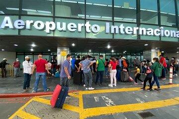 Private Transfers from La Aurora Airport to Guatemala City