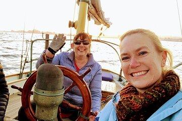 Experience Santa Cruz Private Sailing