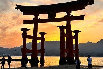 Hiroshima Peace Park & Miyajima Private Tour: History & Nature