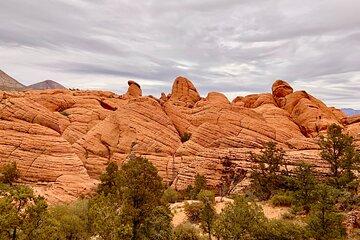 Private Jeep Ride to Explore Slot Canyons and Rock Formations