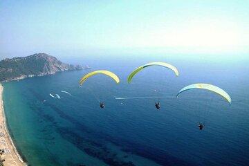 Alanya Paragliding and City Tour with Round Transfer from Antalya