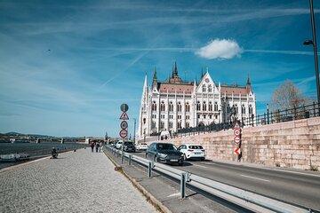 Day Trip to Budapest and Bratislava From Vienna