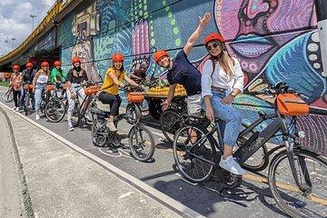 90 Minutes of Magic Warsaw by Bike Old Town Guided Tour