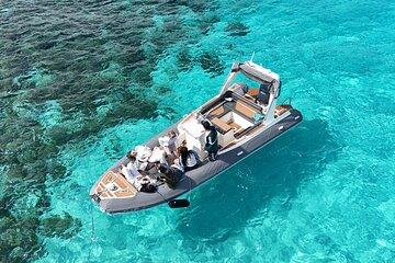 Luxury RIB Tour in Gozo Coast, Blue Lagoon and Comino Caves