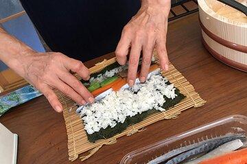 Rolled Sushi Making Activity 30 minutes from Shibuya