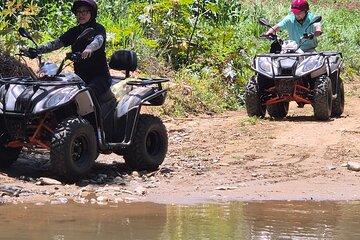 Sightseeing Tour of Rios Cerros and Pueblo in San Pablo