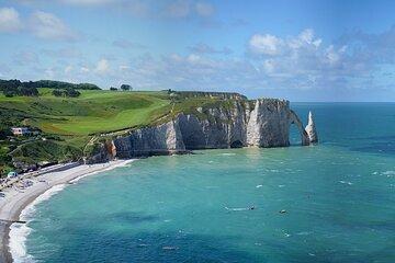 State and Honor Coastal Escape from Le Havre