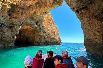 Boat tour through the wonderful caves of Ponta da Piedade