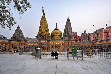 Experience Ganga Aarti with Private 4WD Varanasi Tour