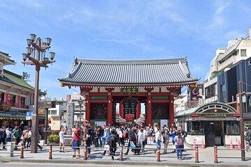 Private Walking Tour in Asakusa with Guide