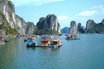 Discover Halong in 4 Hours: Cruise, Kayak, Explore Hidden Cave
