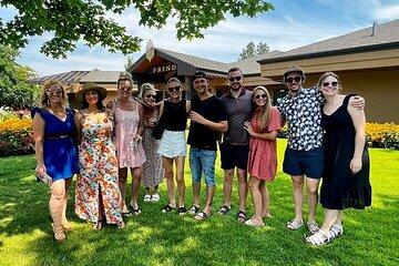 Signature Wine & Boat Tour in Kelowna