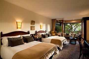 4 Day Pilanesberg Safari at Bakubung Lodge