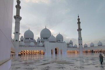 Majestic Abu Dhabi Grand Mosque and Qasr Al Watan Experience