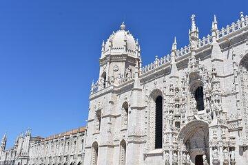 Explore Lisbon Private Tour with Tuk-tuk