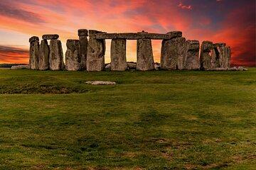 Private Day Trip from London to Stonehenge and Bath
