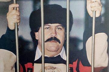 Guided Tour in Pablo Escobar's La Catedral Prison with Transport