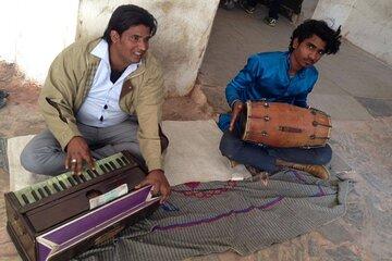 Explore Jaipur Culture through Folk Music and Puppetry