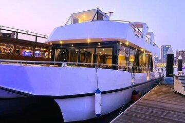 Dubai Water Canal Cruise With Dinner