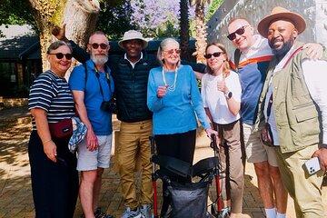 Wine and Widlife Full Day Tour of Stellenbosch Cheetah Outreach