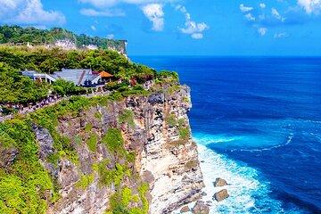 Private 11-Day Family Tour to Indonesia Heritage, Volcano & Beach