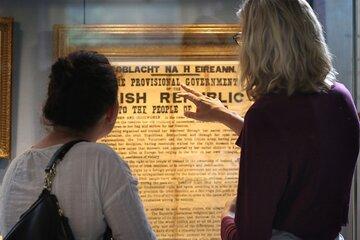 Interactive Guided Tour of Printing History