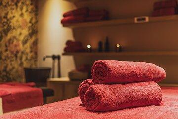 Fira: Couples' Aromatherapy Massage