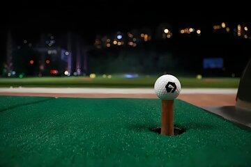 3Hour Golf Package for Two with Western Snack Combo