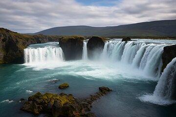 Akureyri Cruise Port: Mývatn Lakes, Waterfalls & Nature Trip